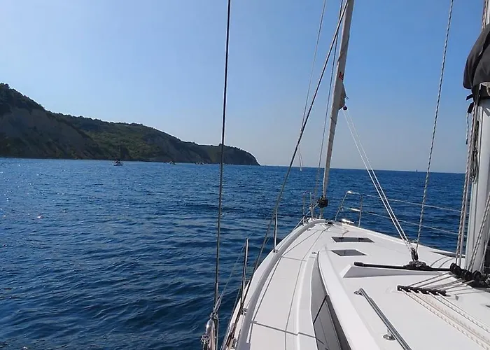 Bavaria C42 Hotel en barco Izola