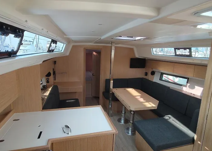 Båthotell Bavaria C42 Izola